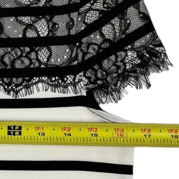Elle Top Striped Jersey Lace Cap Sleeve Size XS Might Fit Size Small - Picture 10 of 15
